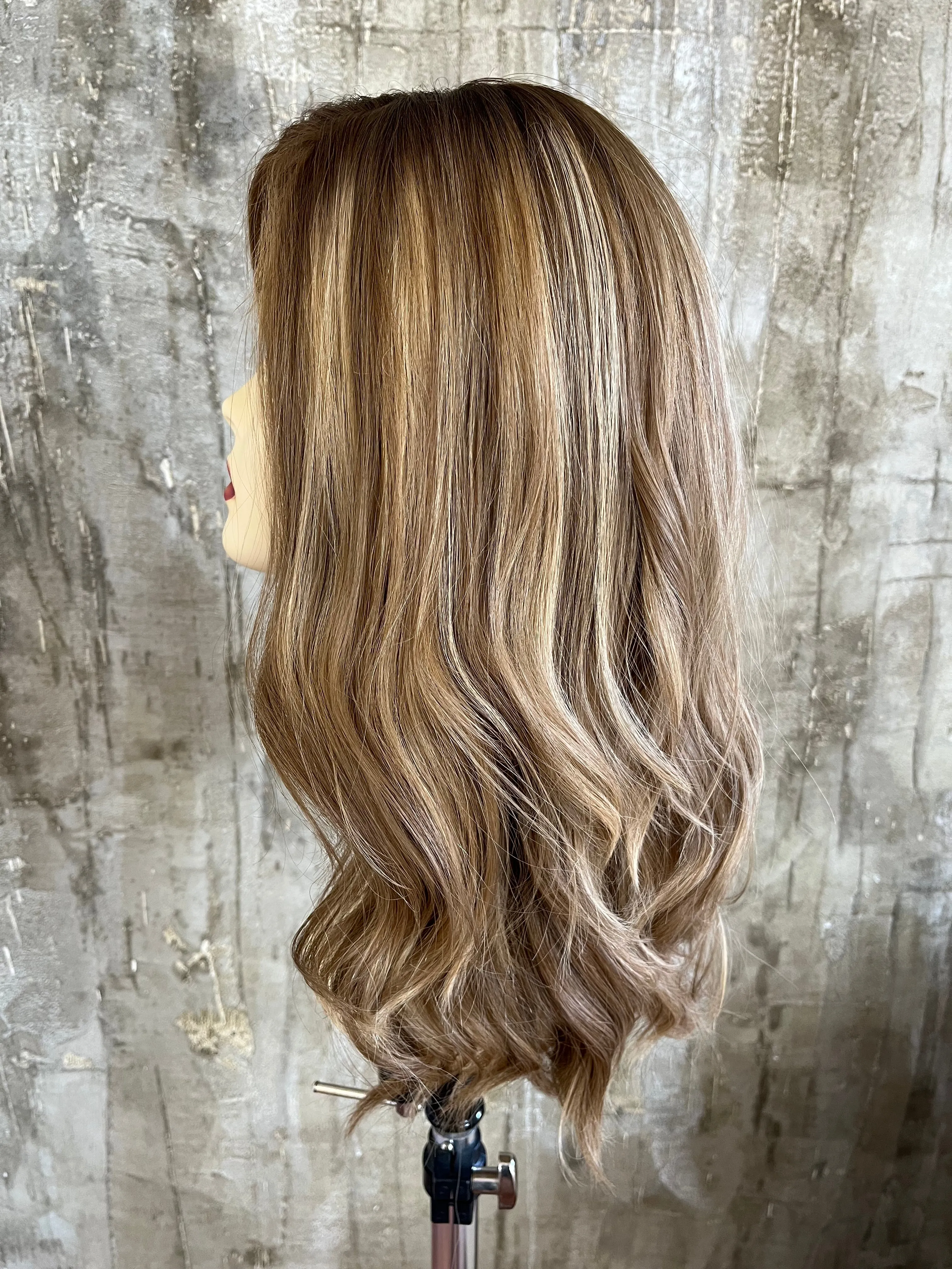 100% EUROPEAN VIRGIN NATURAL HUMAN HAIR WIG DIRTY BLOND 19.5''