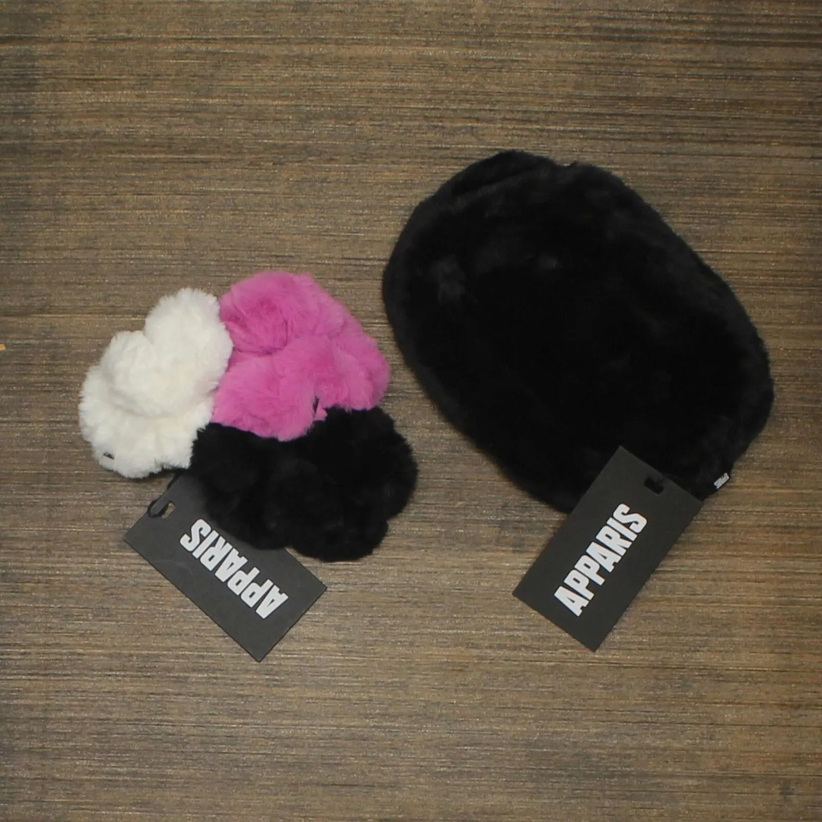 Apparis Francesca 4-Piece Faux Fur Accessory Bundle Scrunchies Makeup Bag Noir