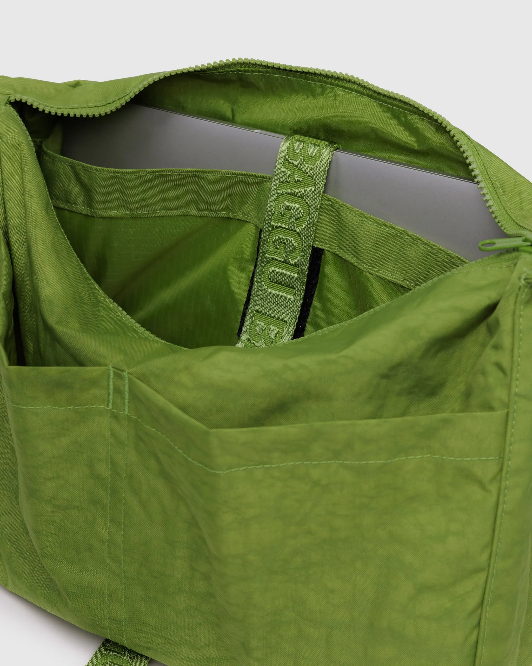 Baggu Nylon Messenger Bag
