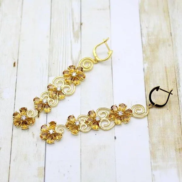 Beautiful citrine dangling Earrings