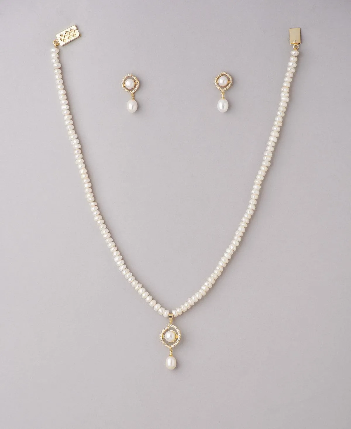 Beautiful Real Pearl Necklace Set