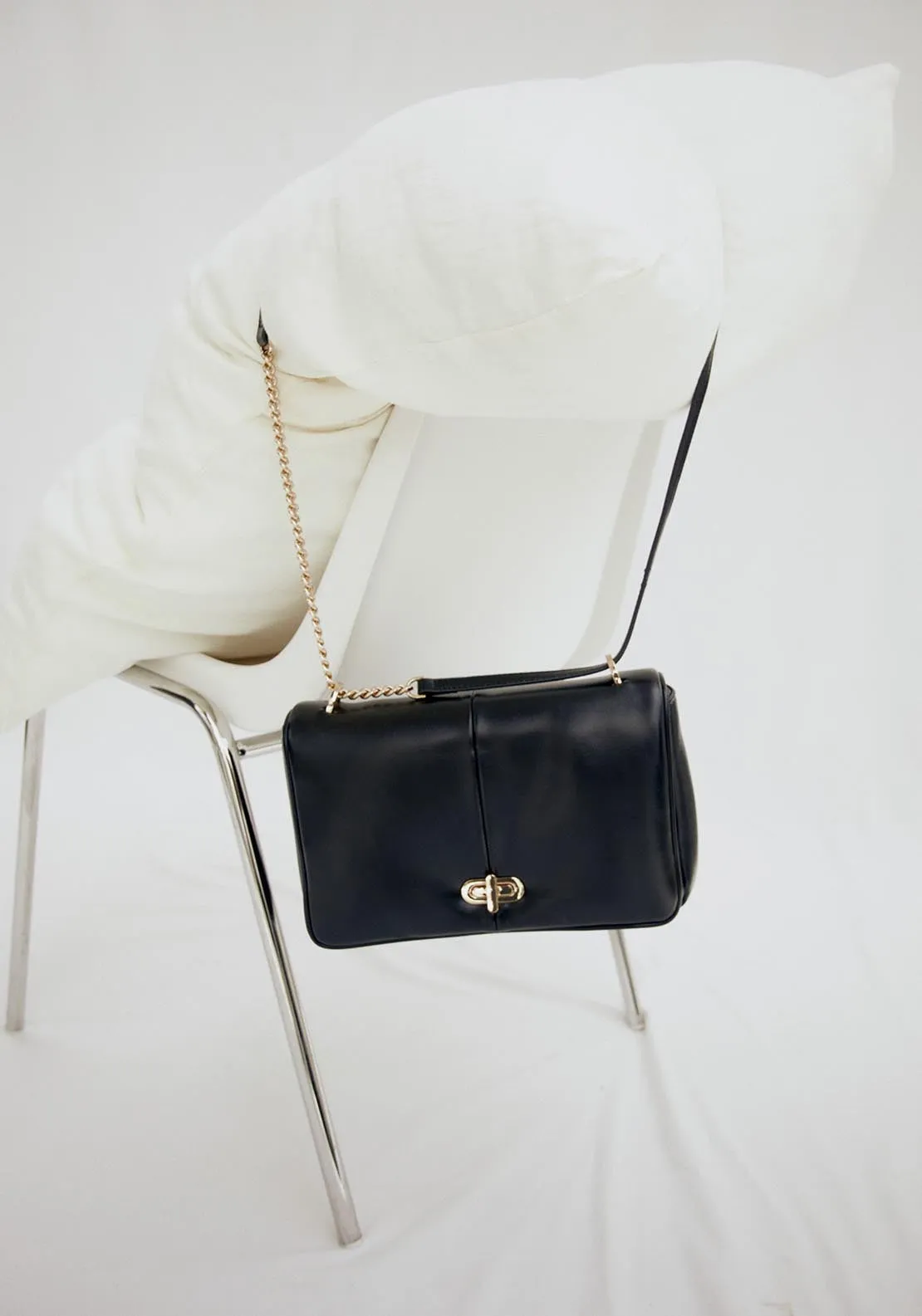 Big Crosbody Cut Black - Black