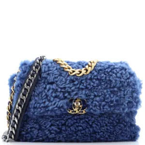 CHANEL 19 Flap Bag Shearling Medium