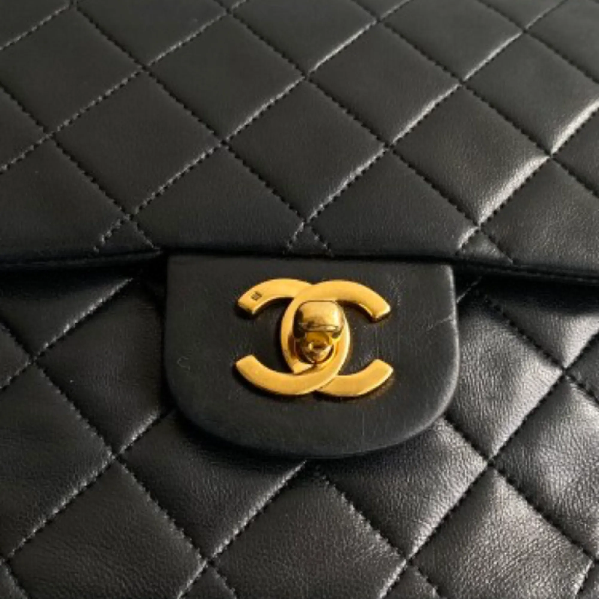 Chanel Black Leather Double flap shoulder bag