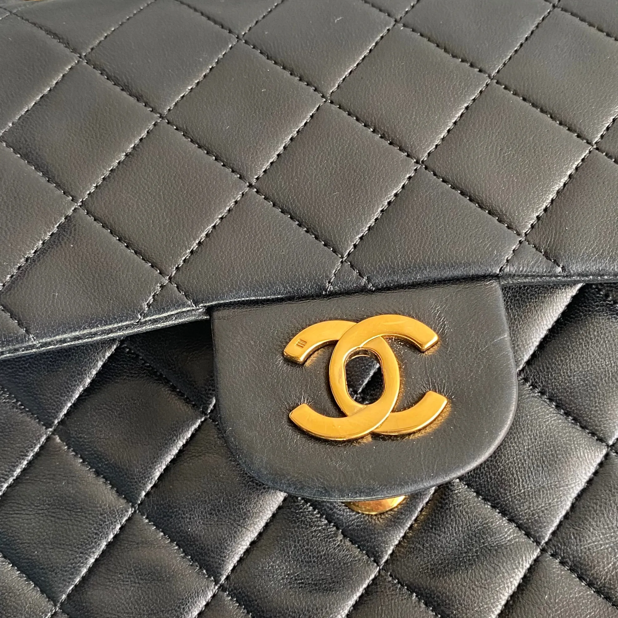 Chanel Black Leather Double flap shoulder bag