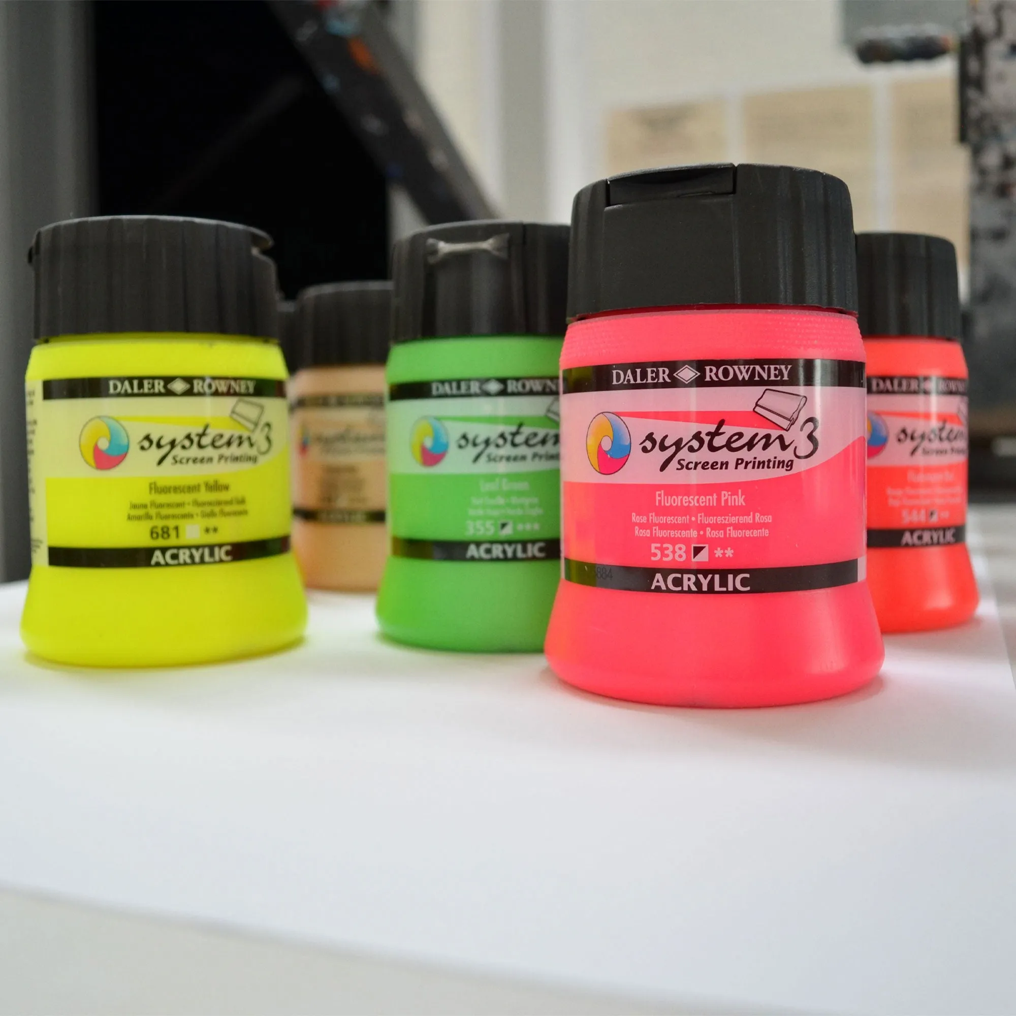 Daler-Rowney System3 Screen Printing Acrylic Colour - 250ml - (Black Cap)