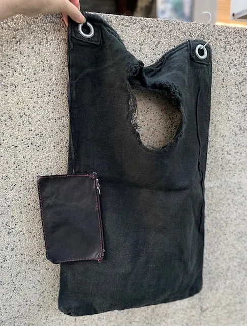 Delle Cose/Large Italy post bag-Black