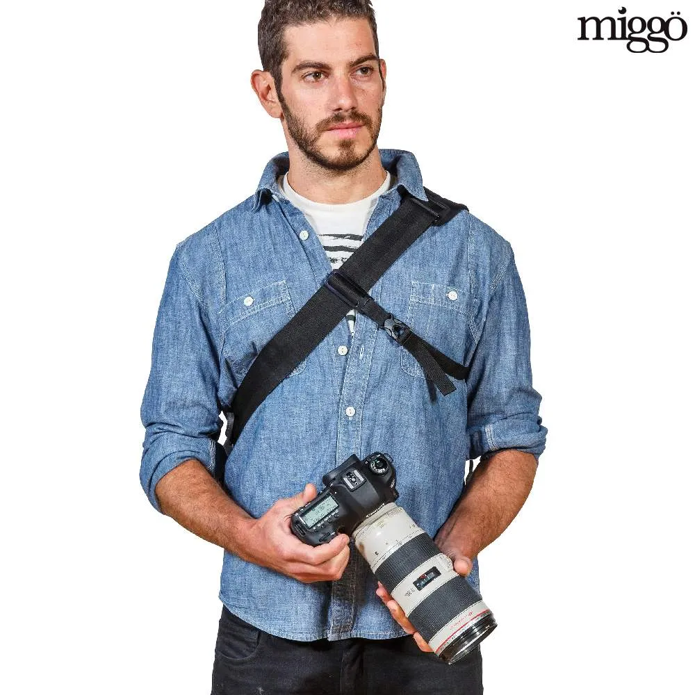 Miggo Agua Large Stormproof Messenger for large DSLR