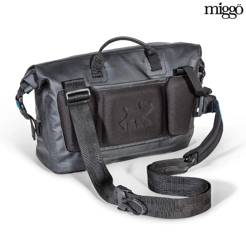 Miggo Agua Large Stormproof Messenger for large DSLR