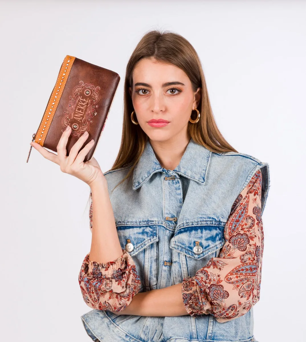 New Western carryall