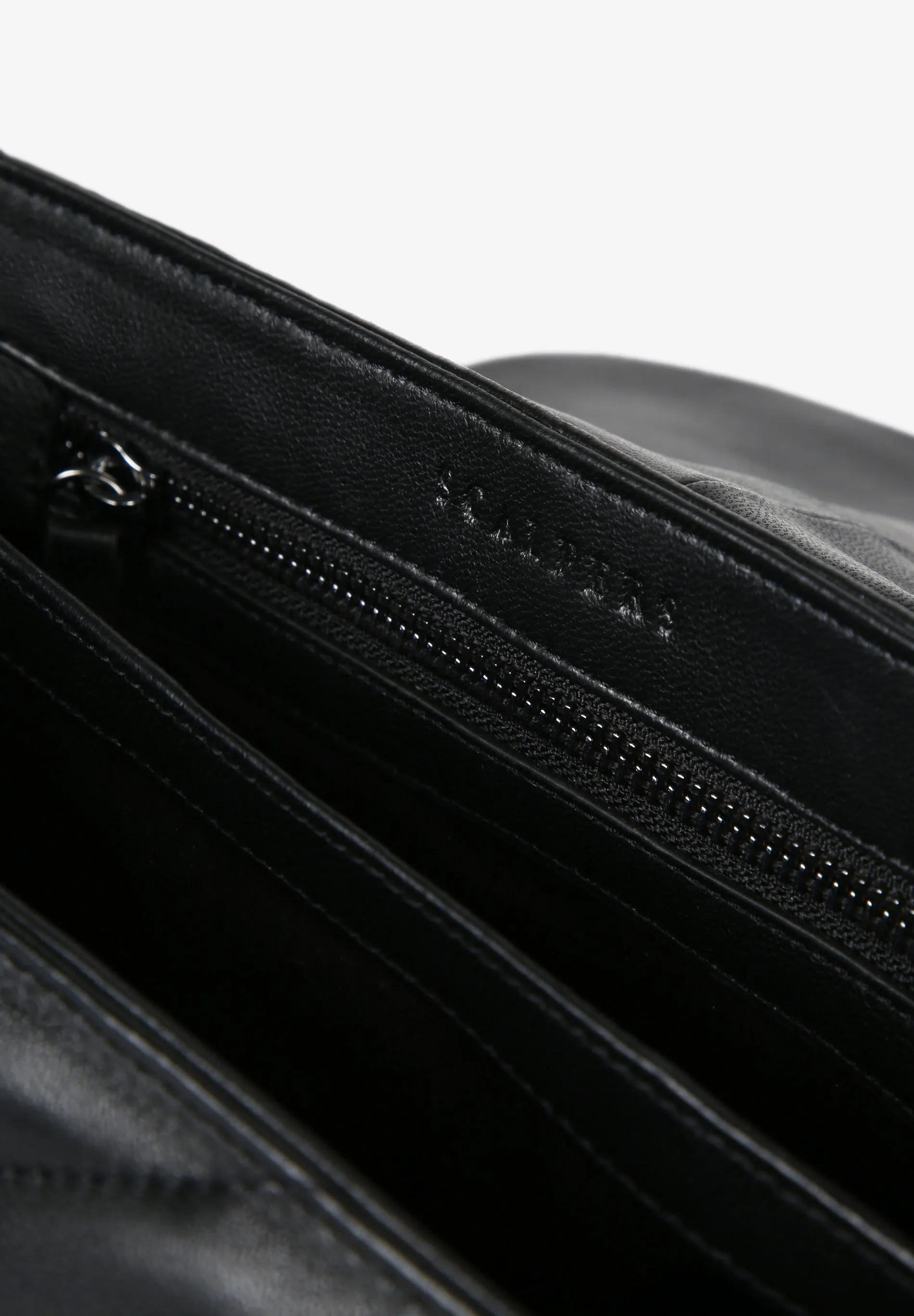 QUILTED LEATHER CROSSBODY BAG