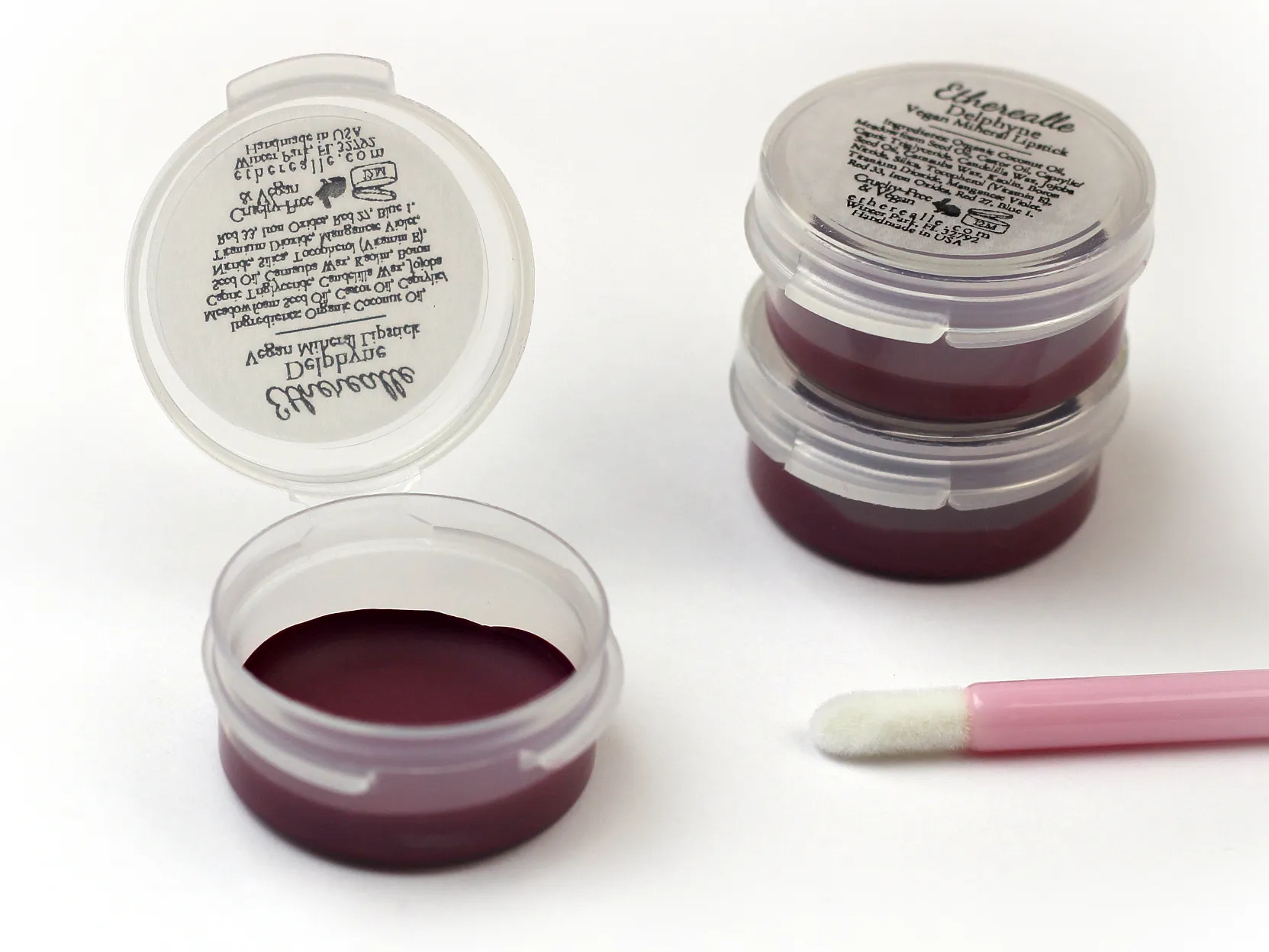 "Delphyne" - Matte Vegan Lipstick