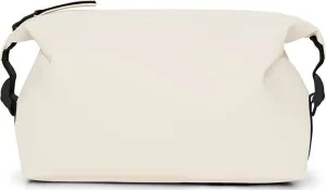 Rains Hilo Wash Bag W3 Dune | Buy Rains Hilo Wash Bag W3 Dune here | Outnorth
