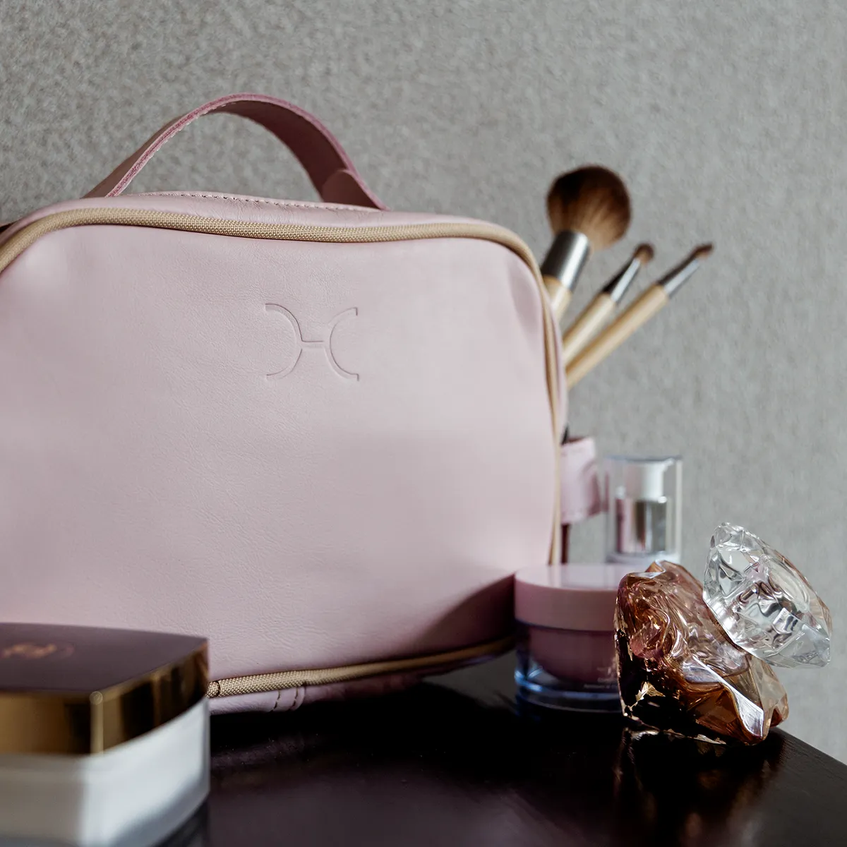 Vanity Unisex Leather