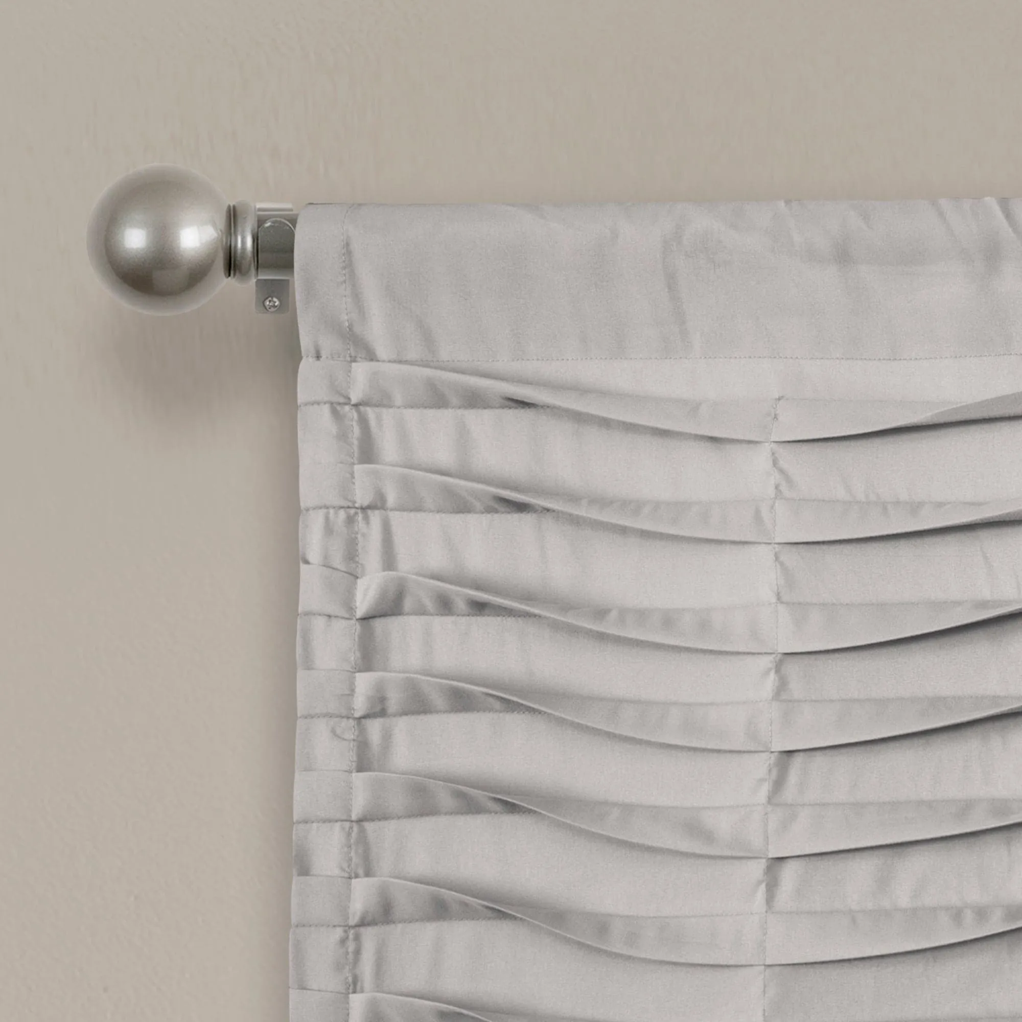 Wave Texture Valance