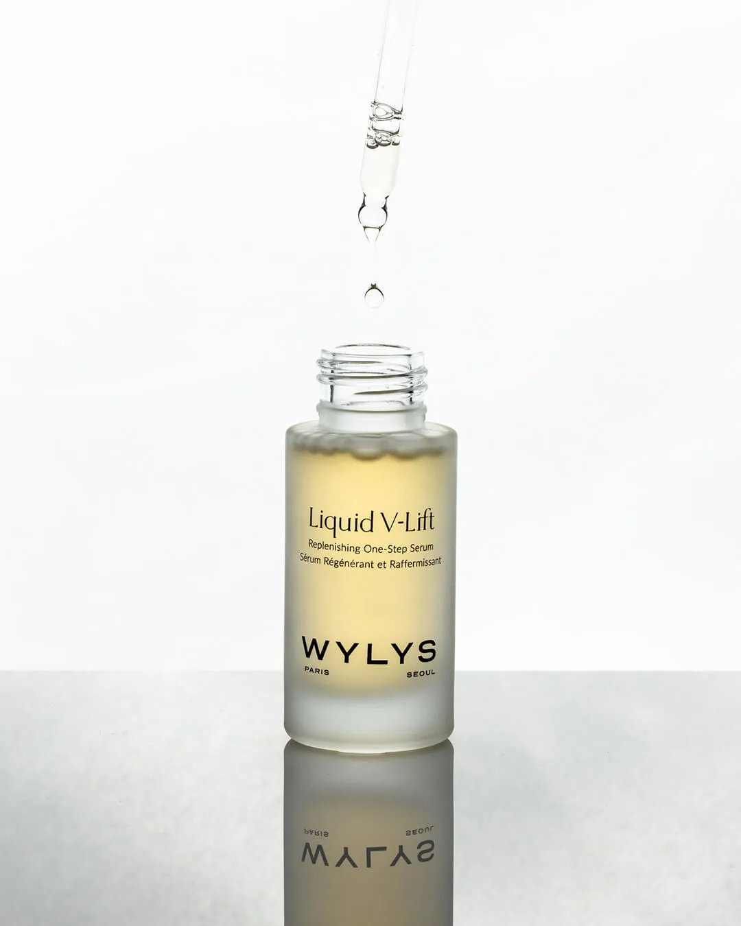 Wylys Liquid V-Lift & Sage Verte Makeup Bag ($230 Value)
